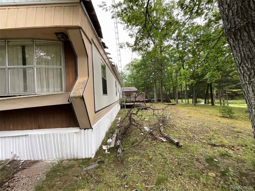 2192 Lake Road S Plainfield Township MI 48748