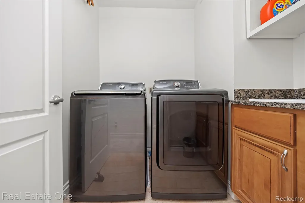 47630 Lorie Lane Chesterfield Township MI 48047