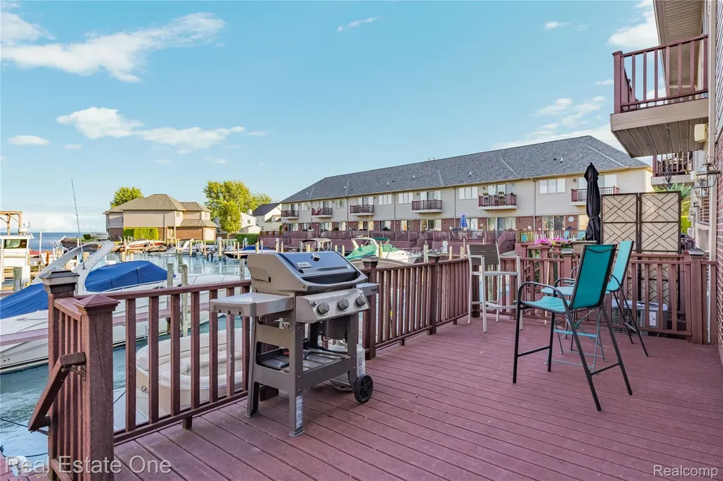 47630 Lorie Lane Chesterfield Township MI 48047