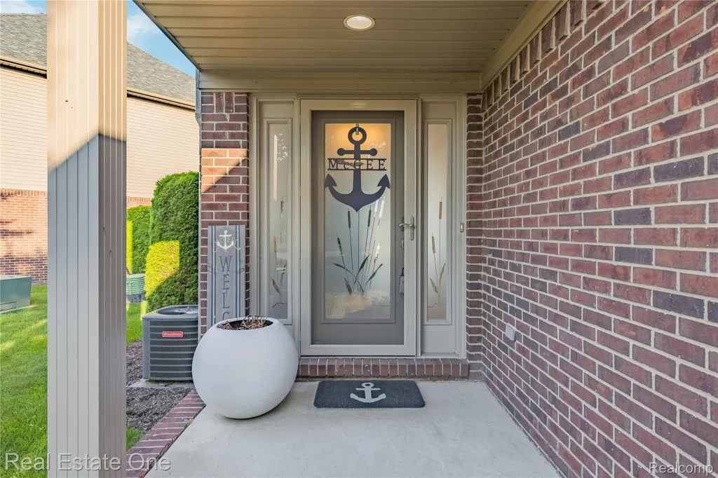 47630 Lorie Lane Chesterfield Township MI 48047
