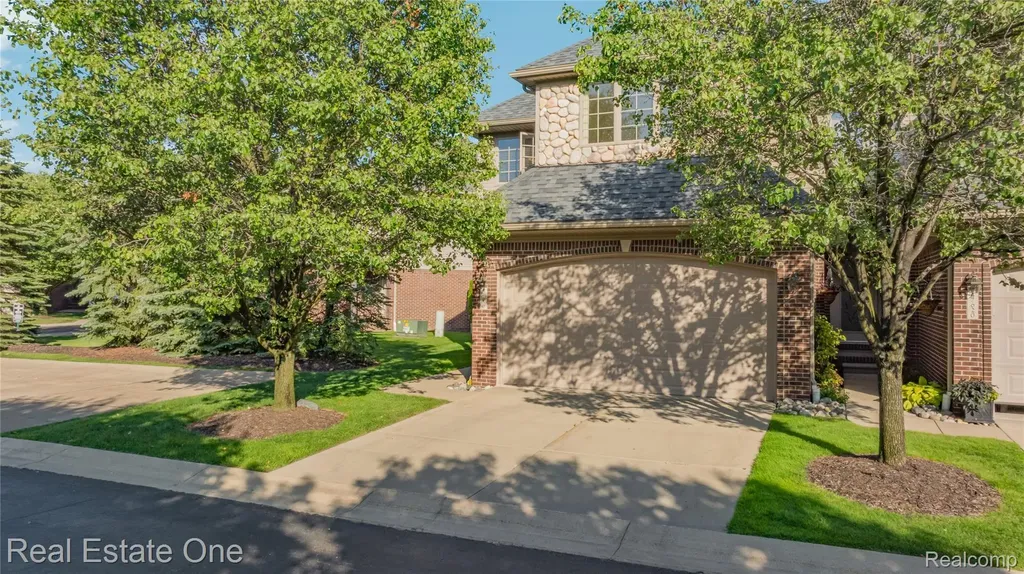 47630 Lorie Lane Chesterfield Township MI 48047
