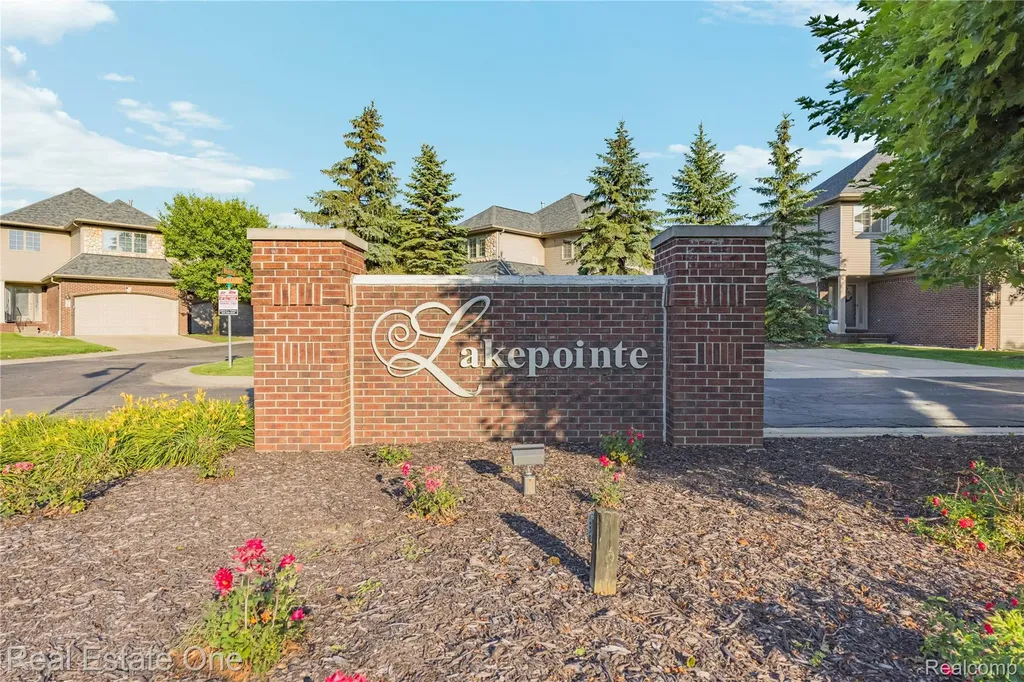 47630 Lorie Lane Chesterfield Township MI 48047