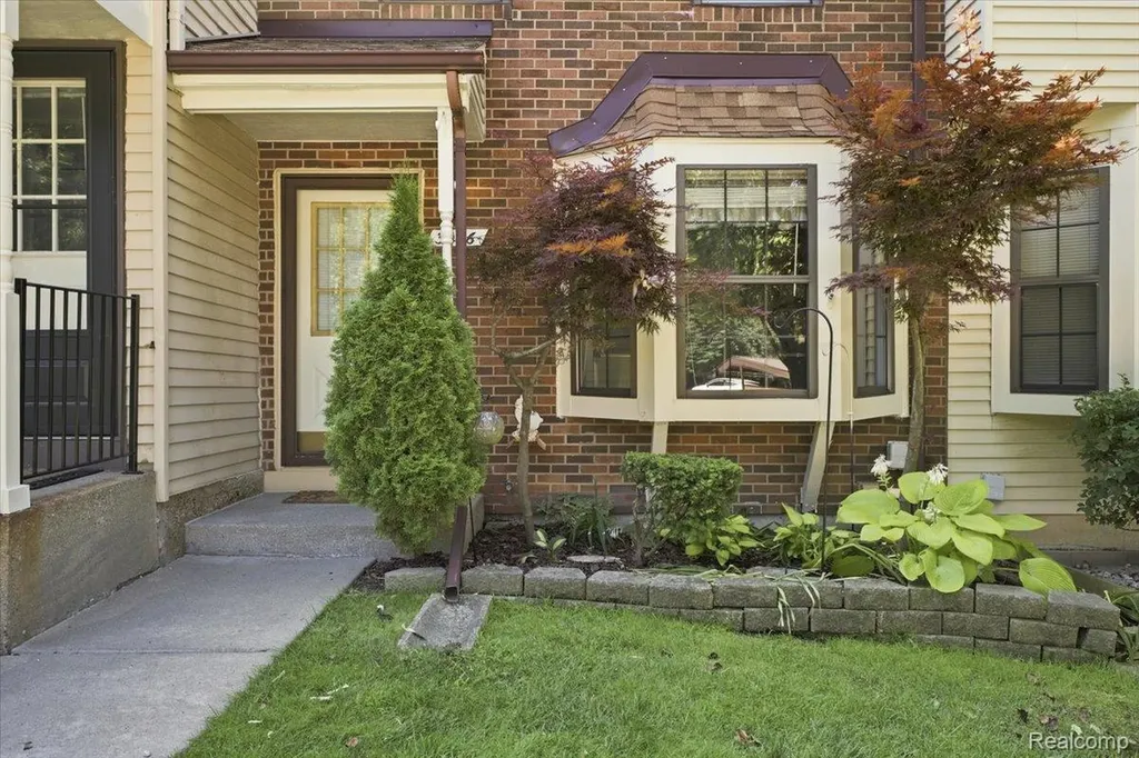 3046 Carly Court Auburn Hills City MI 48326