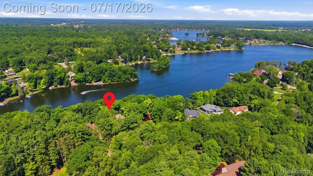 7375 Parkwood Drive Tyrone Township MI 48430