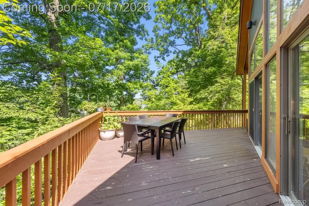 7375 Parkwood Drive Tyrone Township MI 48430