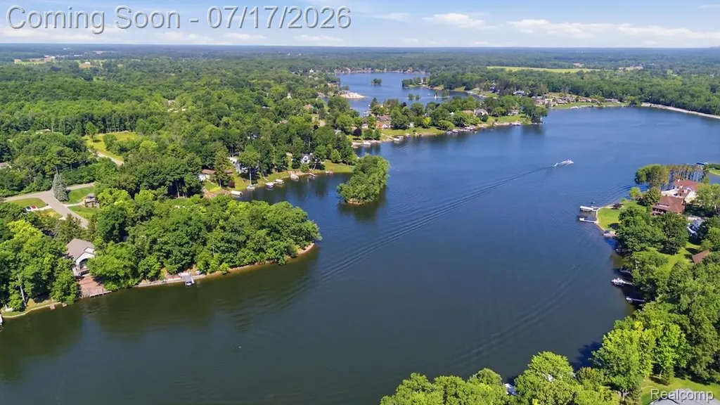 7375 Parkwood Drive Tyrone Township MI 48430