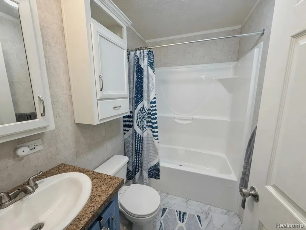 1567 Ocher Street Novi City MI 48374