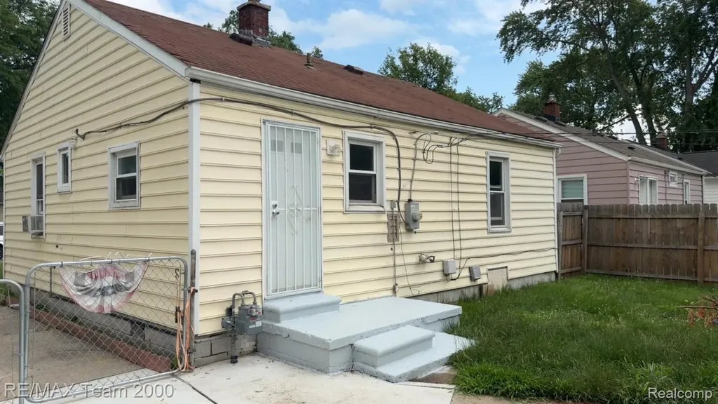 6646 Harding Street Taylor City MI 48180