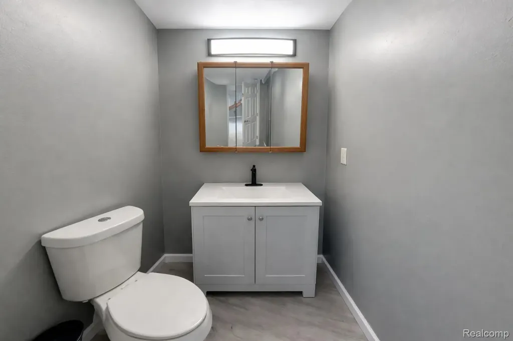 910 Monroe Street Carleton Village MI 48117