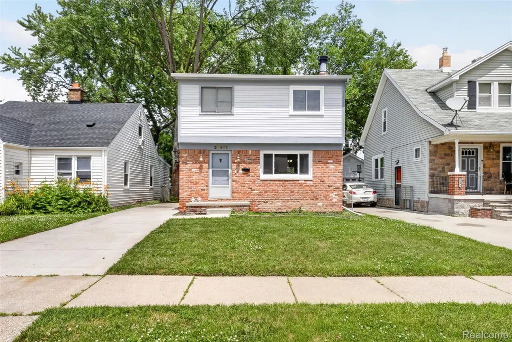 20471 Hollywood Street Harper Woods City MI 48225