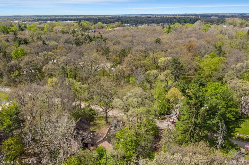 5 Of Lot 12 Hunters Lane Southfield City MI 48033