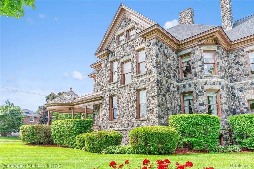 303 S State Avenue Alpena City MI 49707
