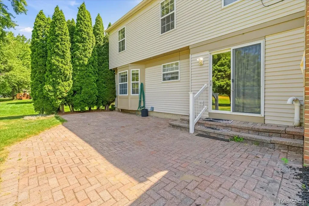 14642 Wildbrook Drive Van Buren Charter Township MI 48111