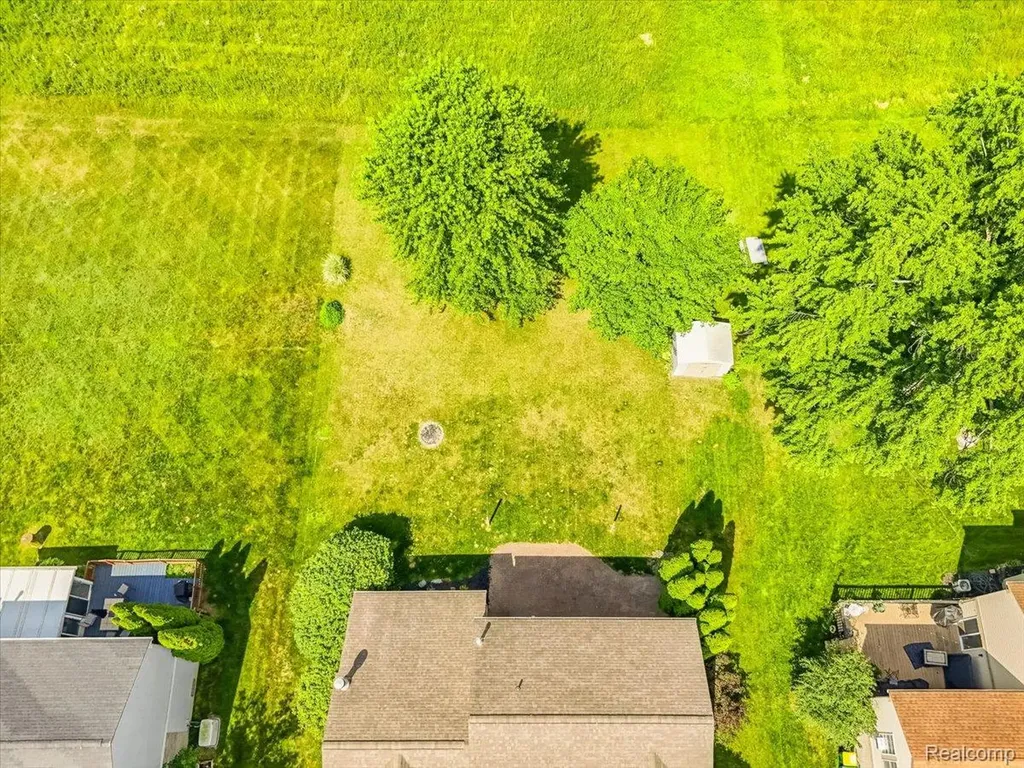 14642 Wildbrook Drive Van Buren Charter Township MI 48111