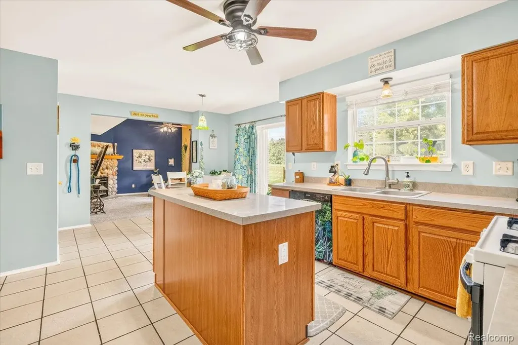 14642 Wildbrook Drive Van Buren Charter Township MI 48111