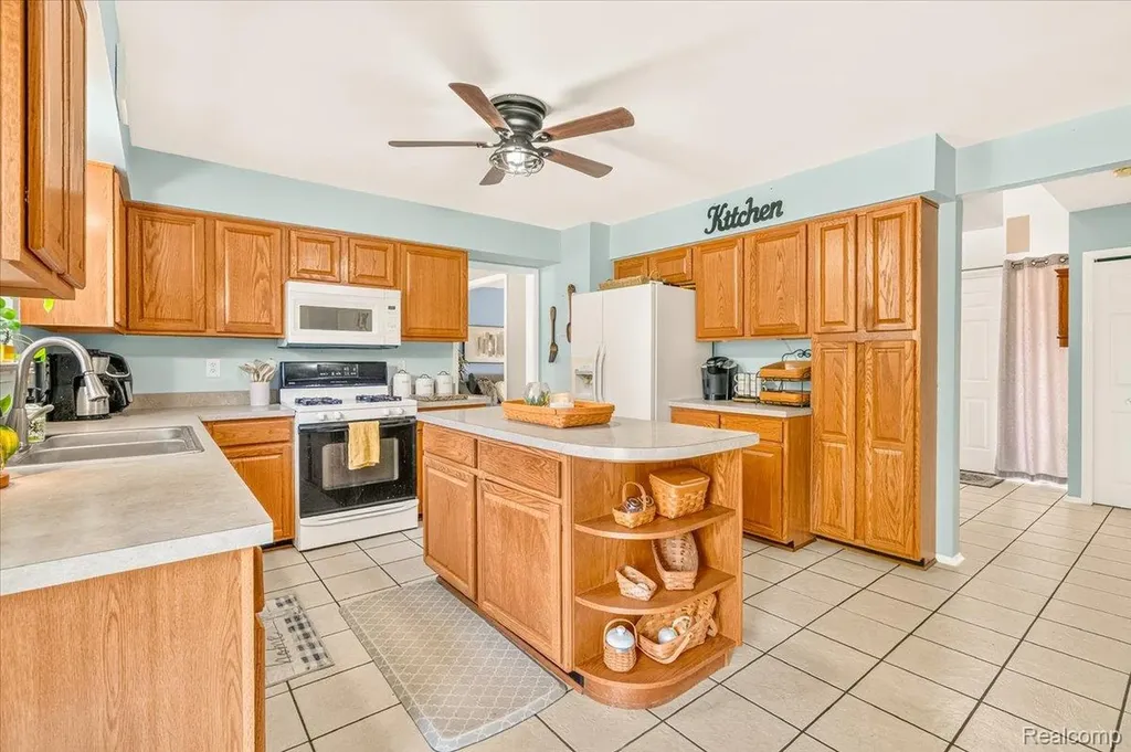 14642 Wildbrook Drive Van Buren Charter Township MI 48111