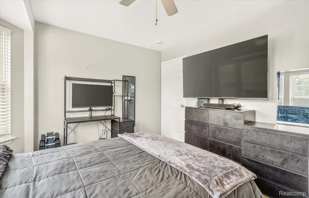 14642 Wildbrook Drive Van Buren Charter Township MI 48111
