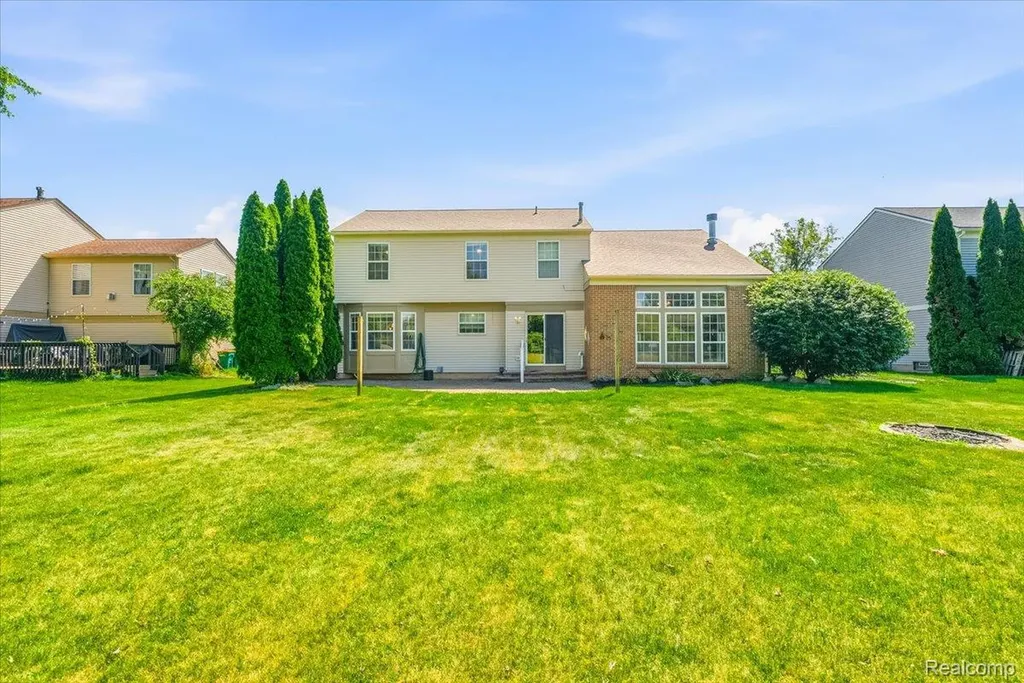 14642 Wildbrook Drive Van Buren Charter Township MI 48111