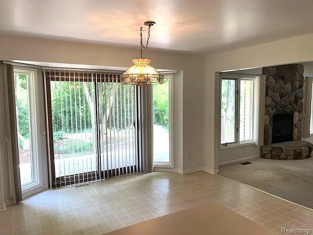 45926 Riverview Court Macomb Township MI 48044