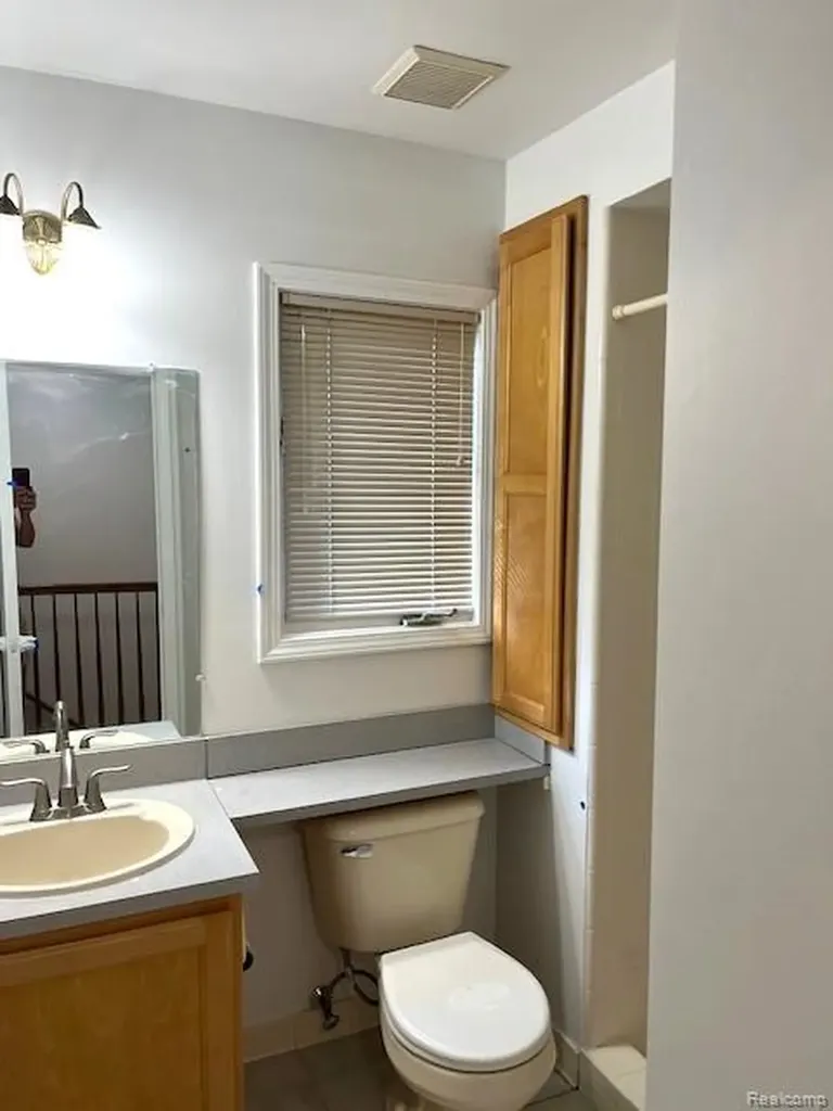 45926 Riverview Court Macomb Township MI 48044