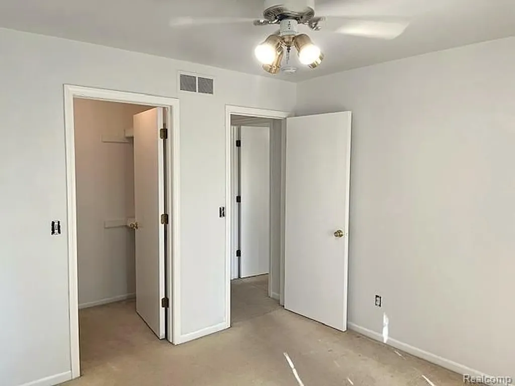 45926 Riverview Court Macomb Township MI 48044