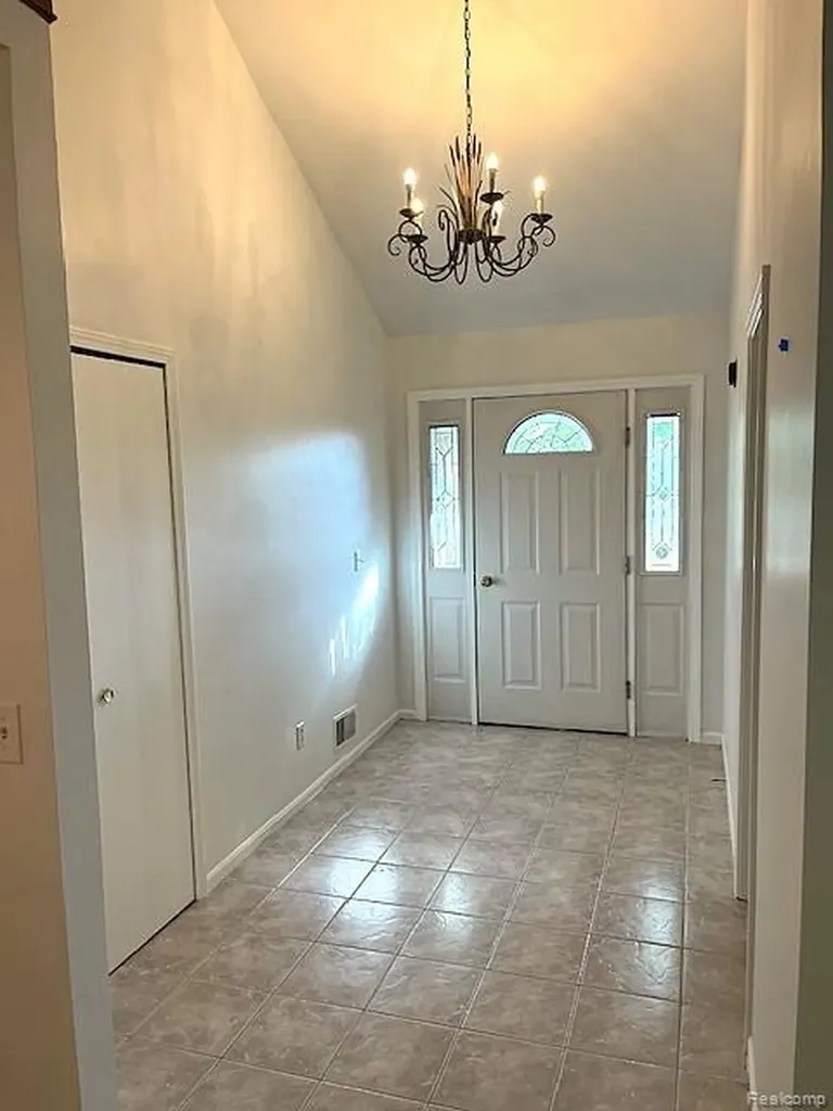 45926 Riverview Court Macomb Township MI 48044