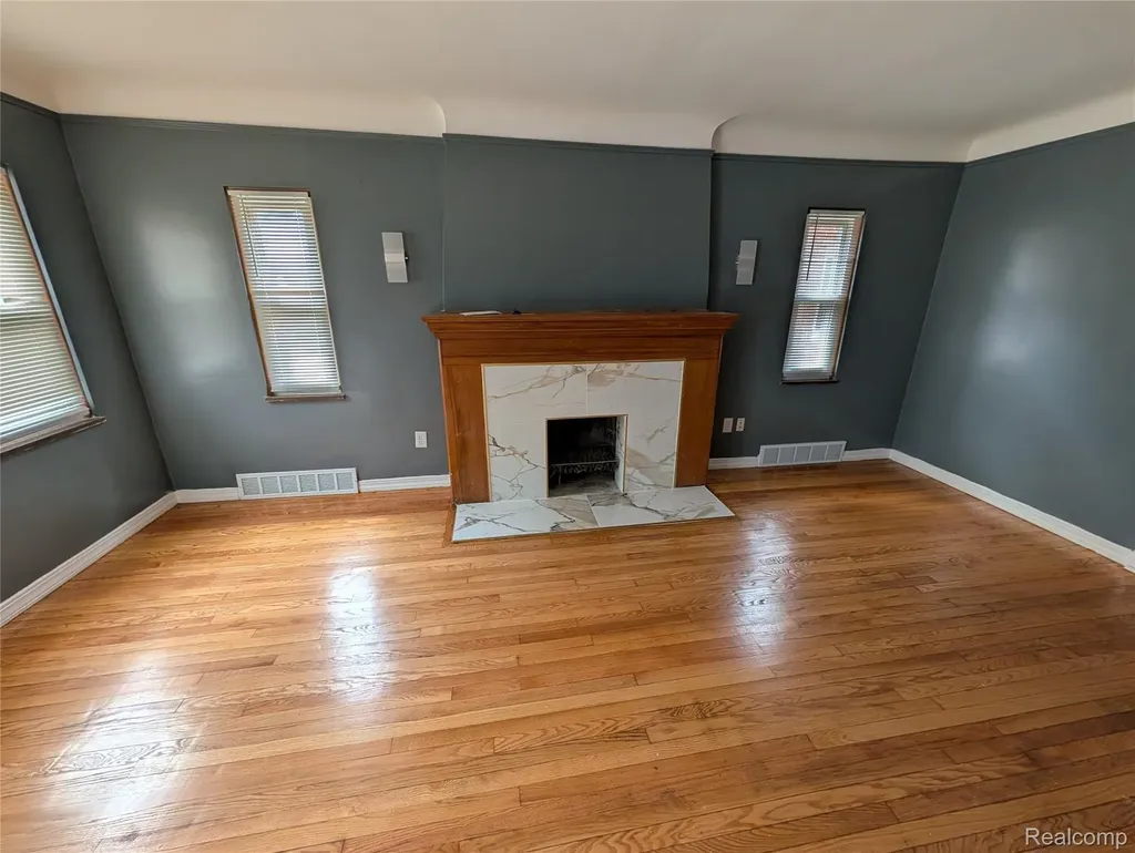 18631 Albion Street Detroit City MI 48234