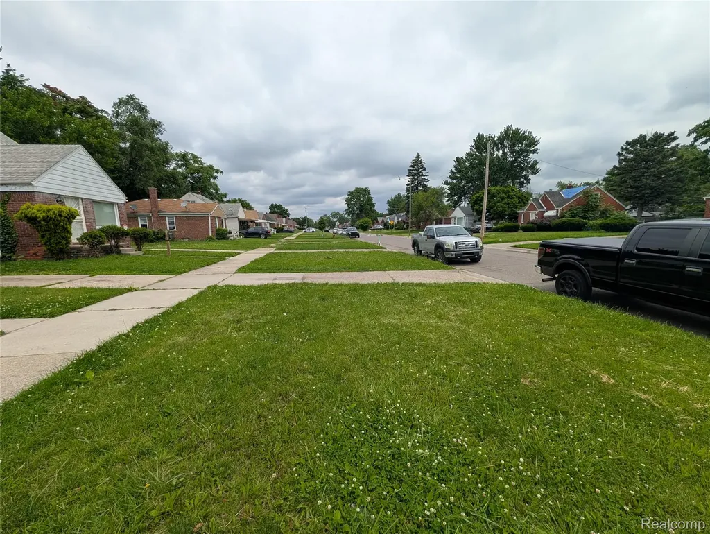 18631 Albion Street Detroit City MI 48234