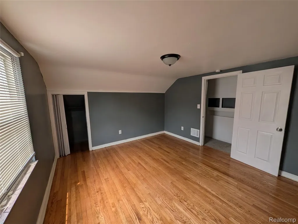 18631 Albion Street Detroit City MI 48234