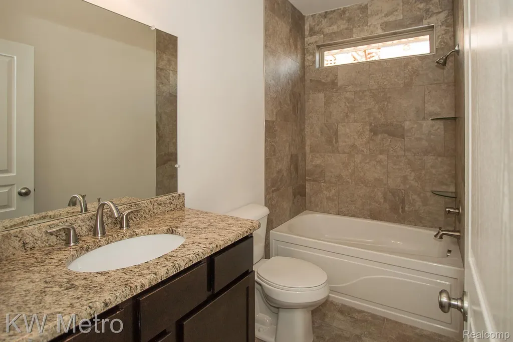 34632 John Bartley Circle Sterling Heights City MI 48310