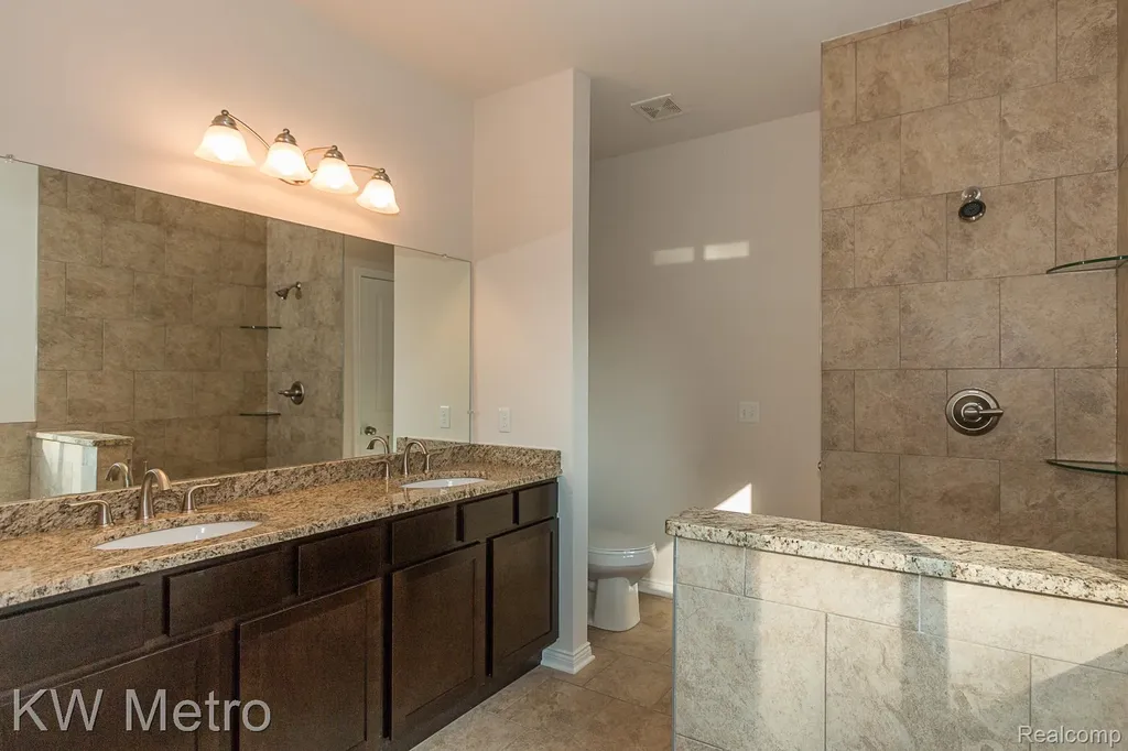 34632 John Bartley Circle Sterling Heights City MI 48310