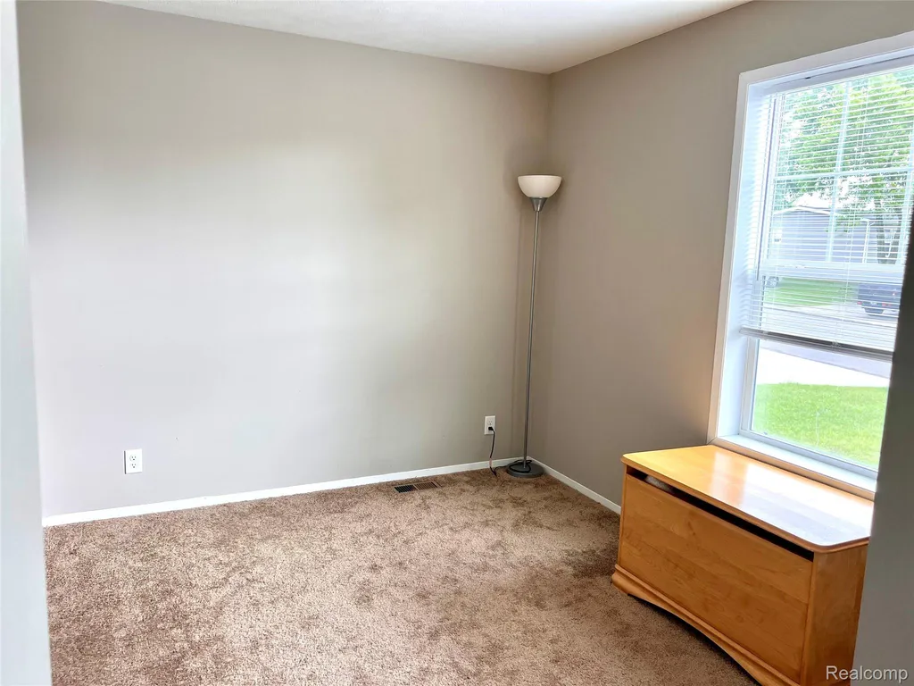 17096 Detroiter Avenue Springfield Charter Township MI 48350