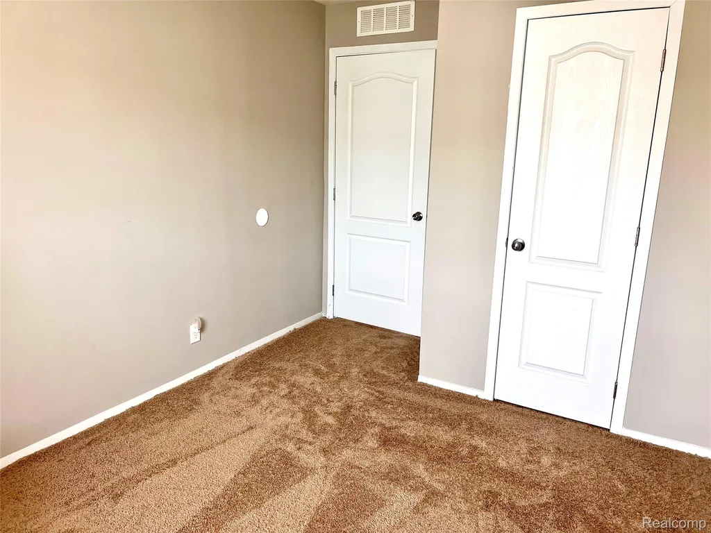 17096 Detroiter Avenue Springfield Charter Township MI 48350
