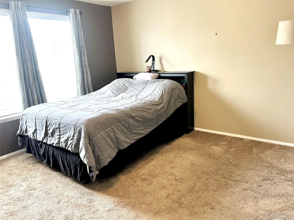 17096 Detroiter Avenue Springfield Charter Township MI 48350