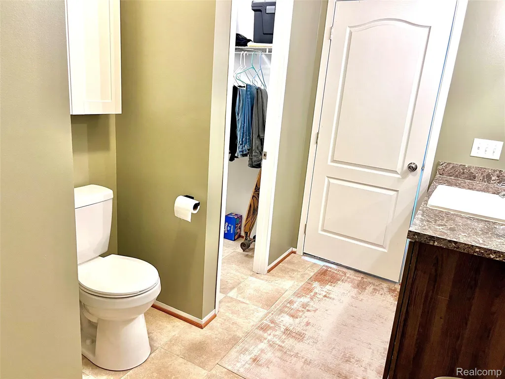 17096 Detroiter Avenue Springfield Charter Township MI 48350