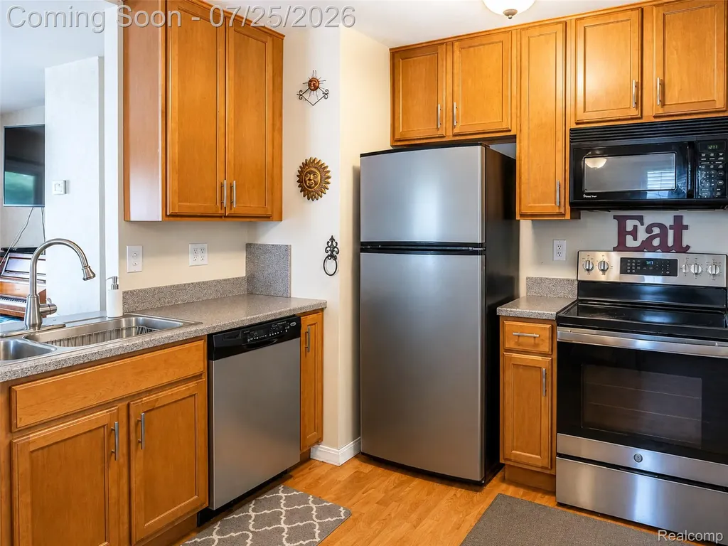 2906 James Road Auburn Hills City MI 48326