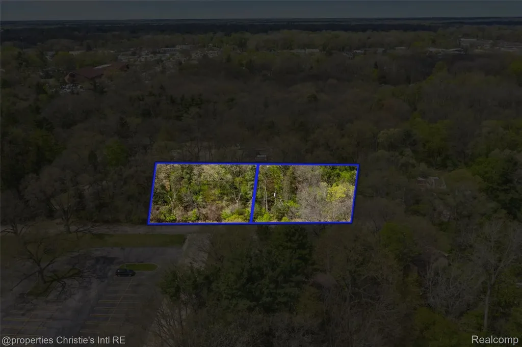 1/2 Of Lot 12 Hunters Lane Southfield City MI 48033