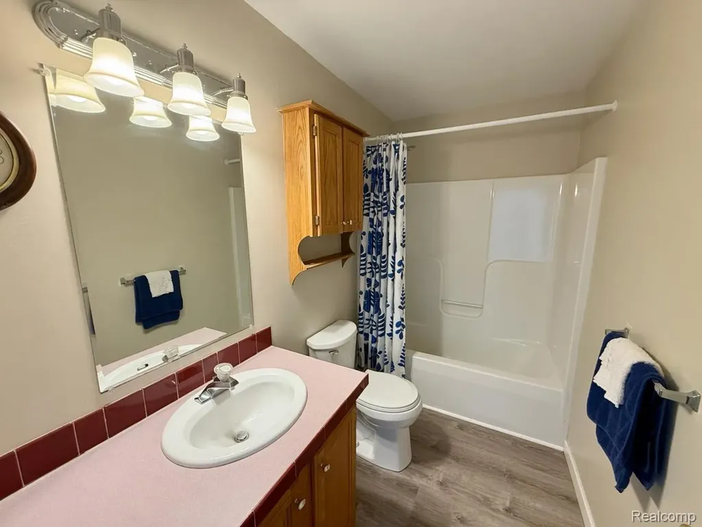 8205 Harrow Court Northfield Township MI 48167