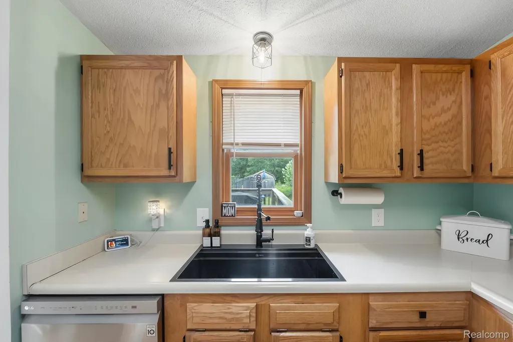 5891 Campbell Corners Drive Oceola Township MI 48855