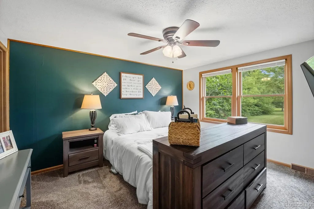 5891 Campbell Corners Drive Oceola Township MI 48855