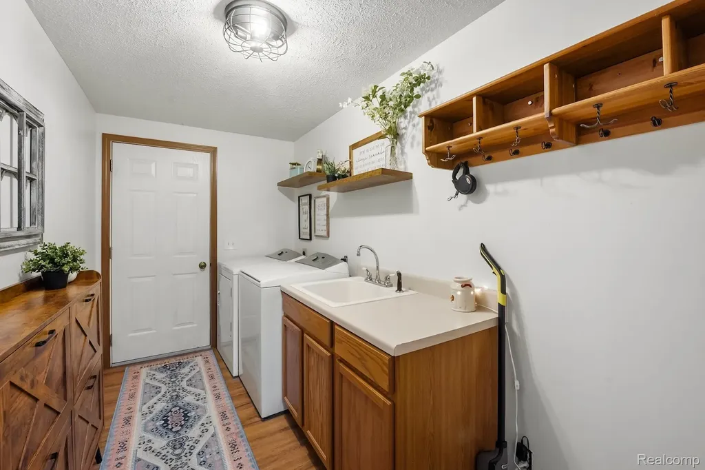 5891 Campbell Corners Drive Oceola Township MI 48855