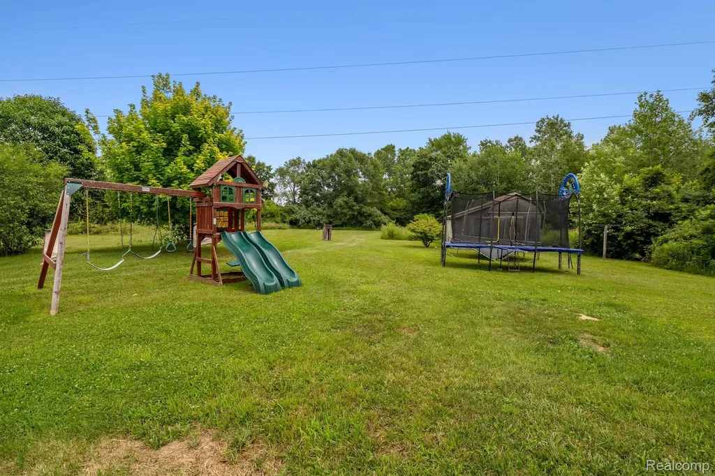 5891 Campbell Corners Drive Oceola Township MI 48855