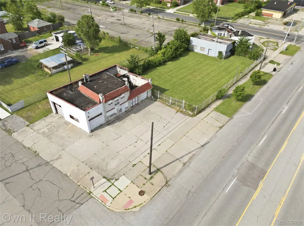 12901 Mack Avenue Detroit City MI 48215