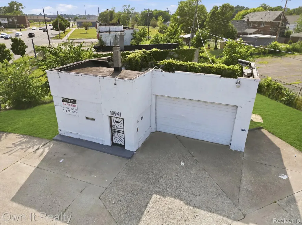 12901 Mack Avenue Detroit City MI 48215