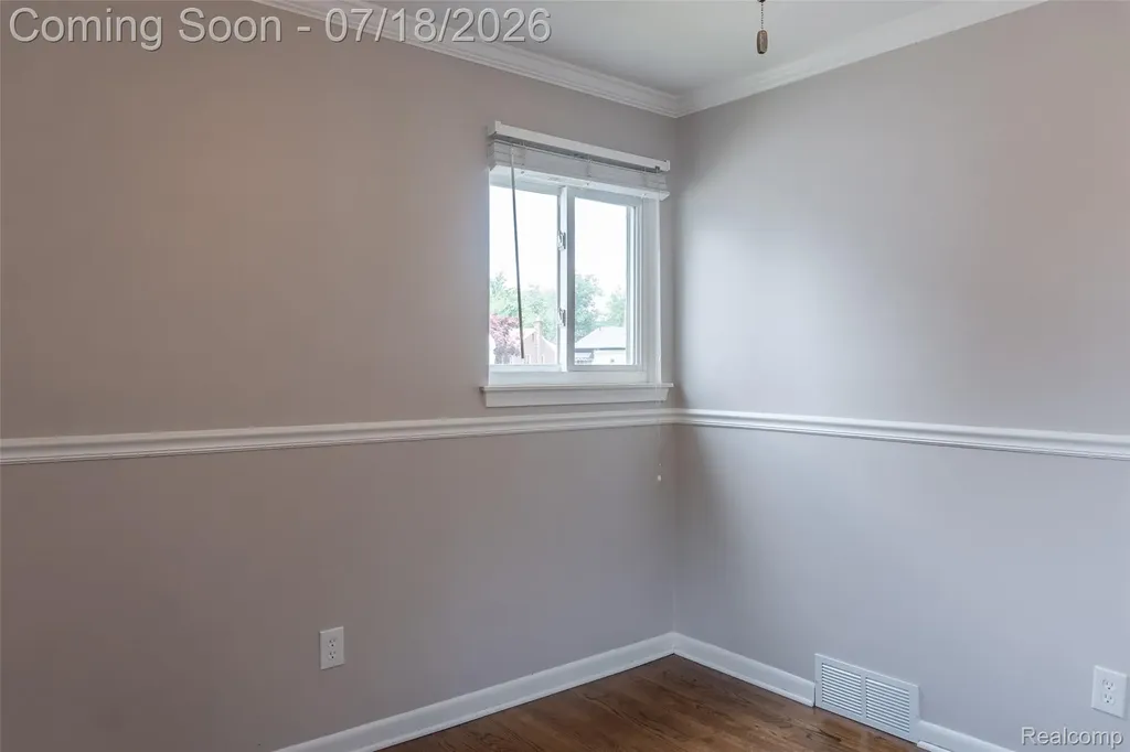 32017 Bertram Drive Westland City MI 48185