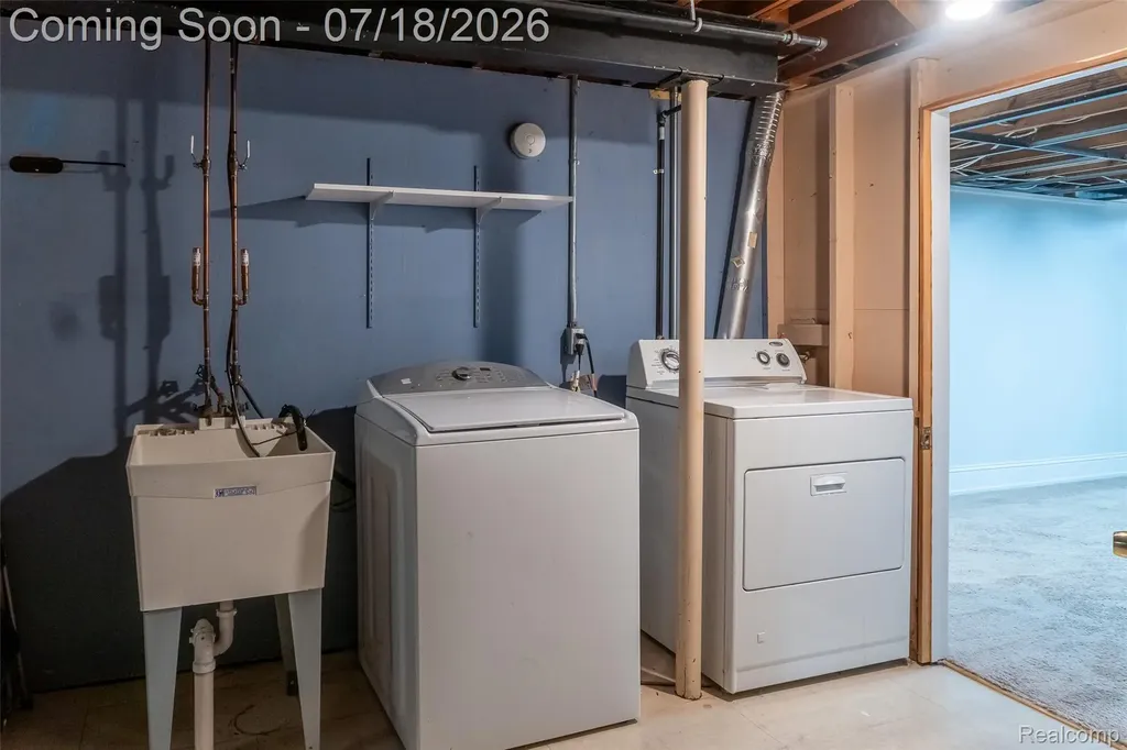 32017 Bertram Drive Westland City MI 48185
