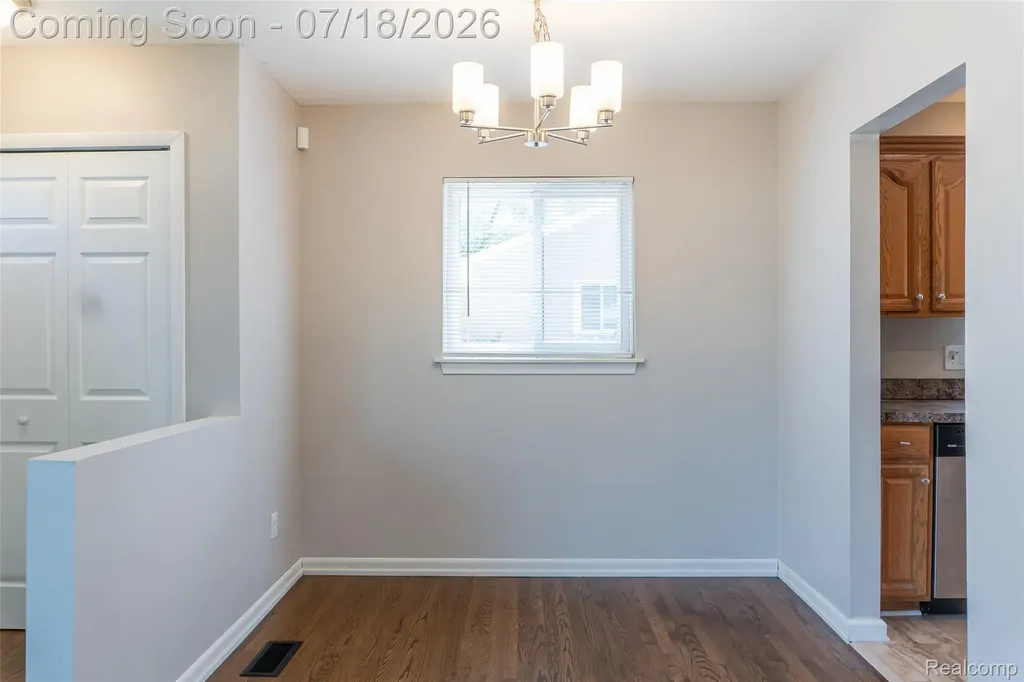 32017 Bertram Drive Westland City MI 48185