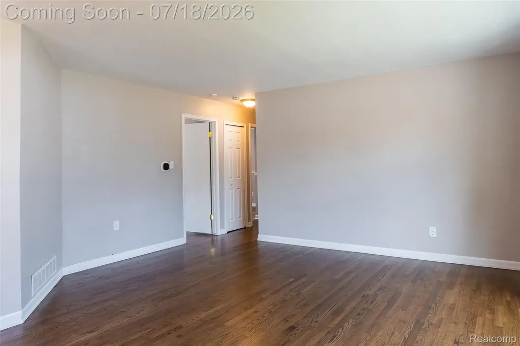 32017 Bertram Drive Westland City MI 48185