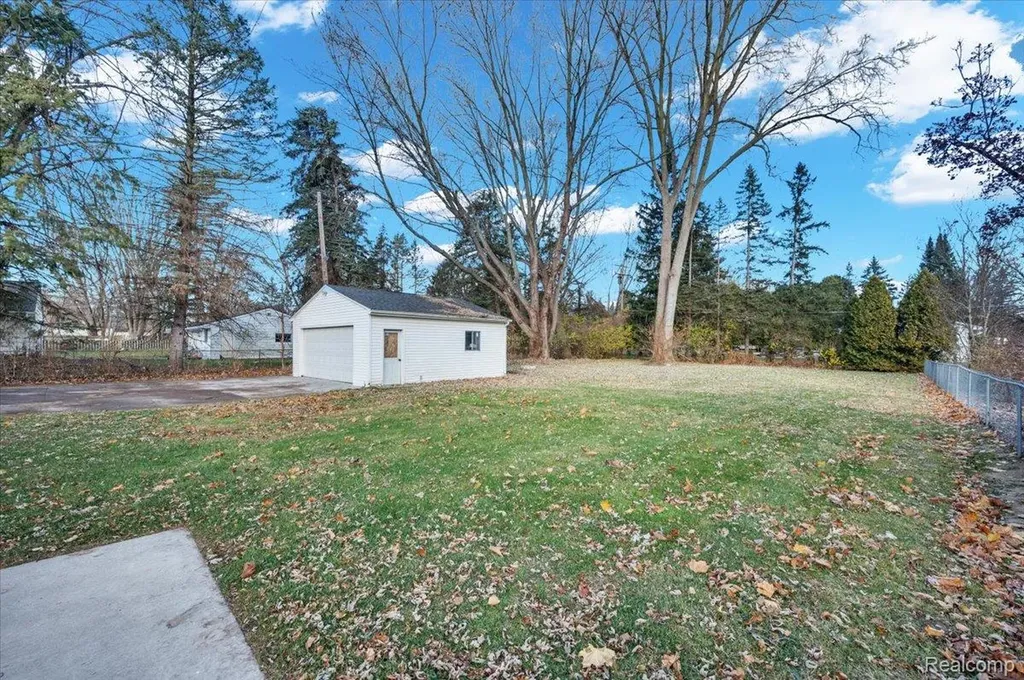 8365 21 Mile Road Shelby Charter Township MI 48317