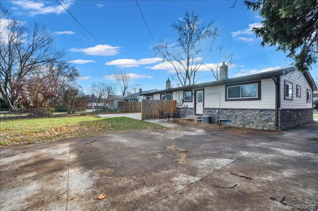 8365 21 Mile Road Shelby Charter Township MI 48317
